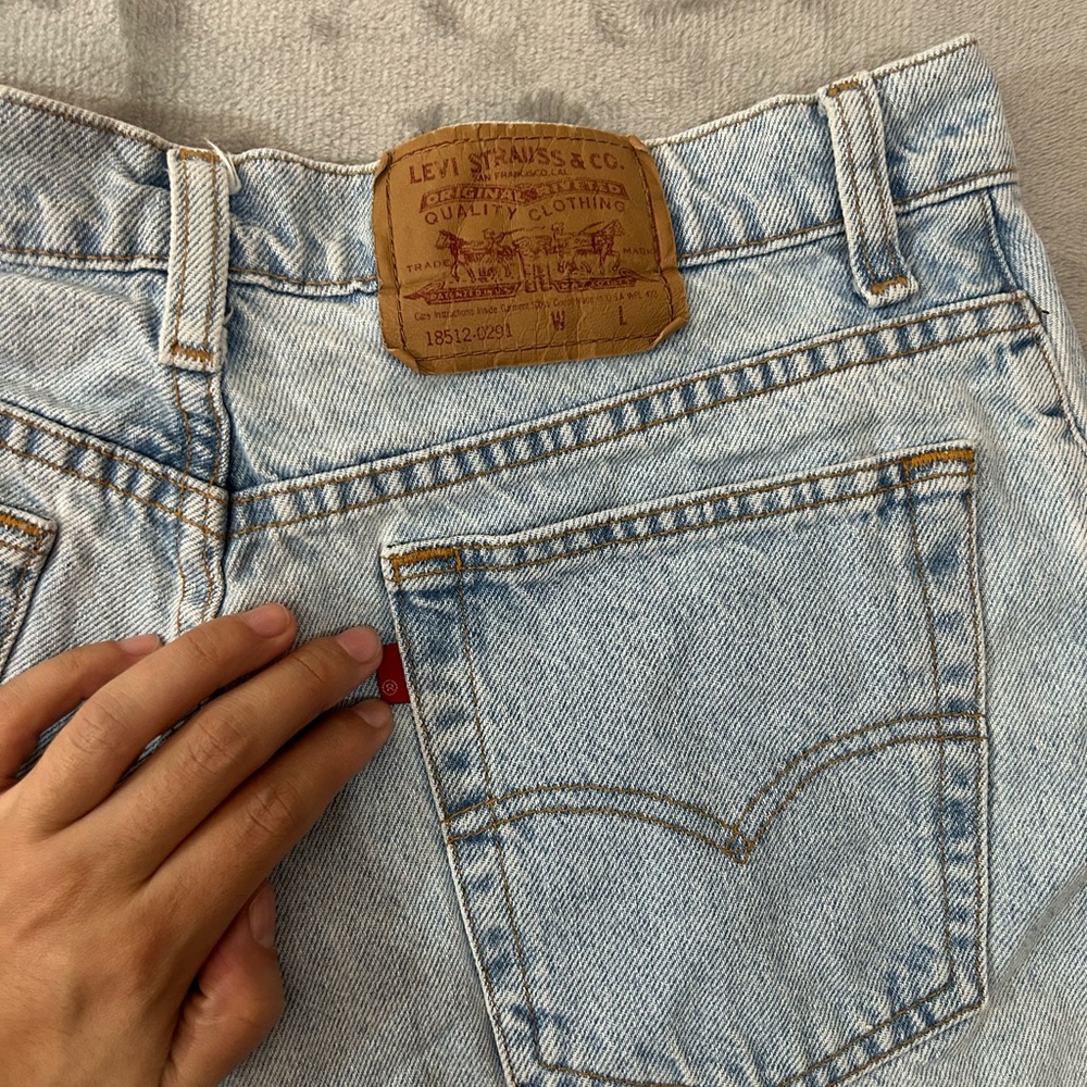 Vintage Levi’s cutoff denim shorts - Picture 9 of 11